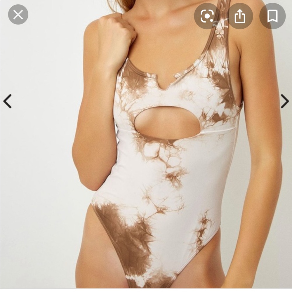 NWT Frankies Lottie one piece, size M